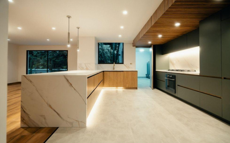 Exclusive Turnkey Estate in El Poblado | Completely Renovated Contemporary Sanctuary with Private Terrace