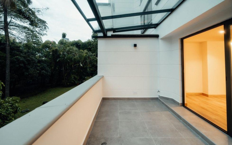 Exclusive Turnkey Estate in El Poblado | Completely Renovated Contemporary Sanctuary with Private Terrace