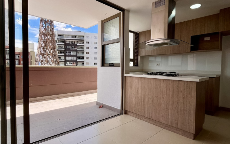 Modern Apartment with Private Terrace for Sale in Sabaneta | Paris Residence 100 m2