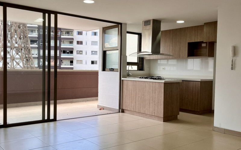 Modern Apartment with Private Terrace for Sale in Sabaneta | Paris Residence 100 m2