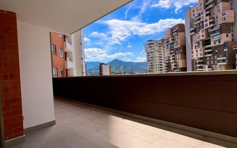 Modern Apartment with Private Terrace for Sale in Sabaneta | Paris Residence 100 m2