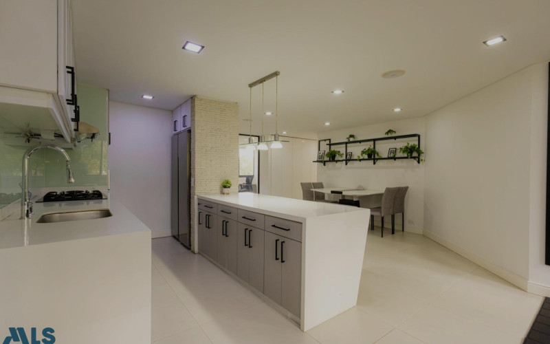 Apartamento en Medellín en Las Lomas Nº 2