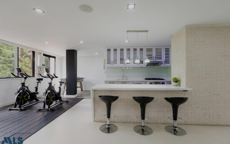 Apartamento en Medellín en Las Lomas Nº 2