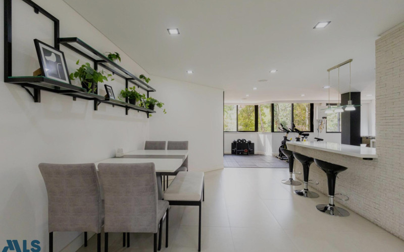 Apartamento en Medellín en Las Lomas Nº 2