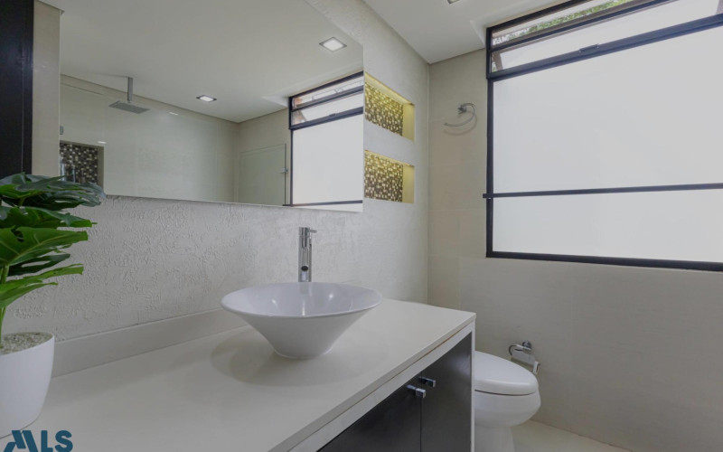 Apartamento en Medellín en Las Lomas Nº 2