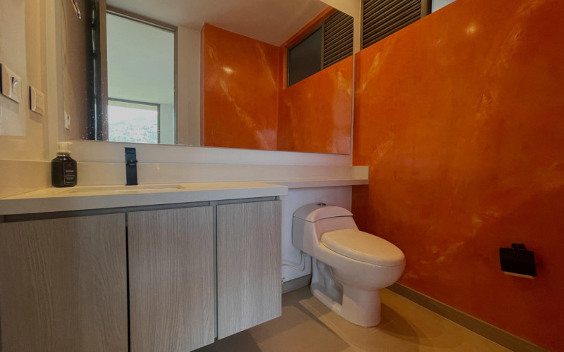 Apartamento en Medellín en Altos del Poblado