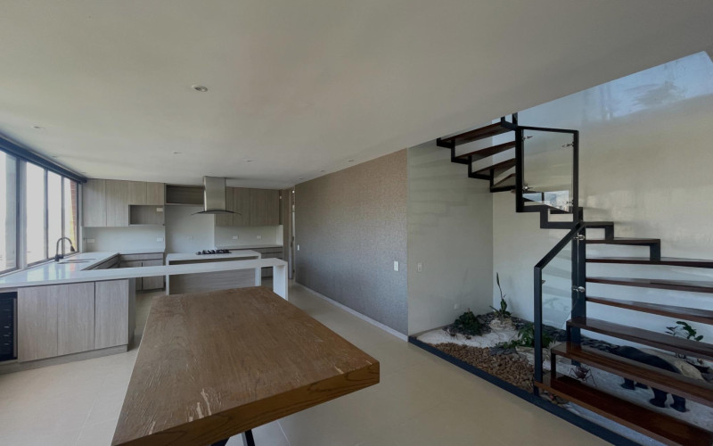 Apartamento en Medellín en Altos del Poblado