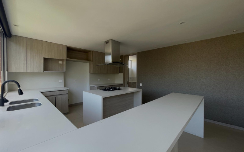 Apartamento en Medellín en Altos del Poblado