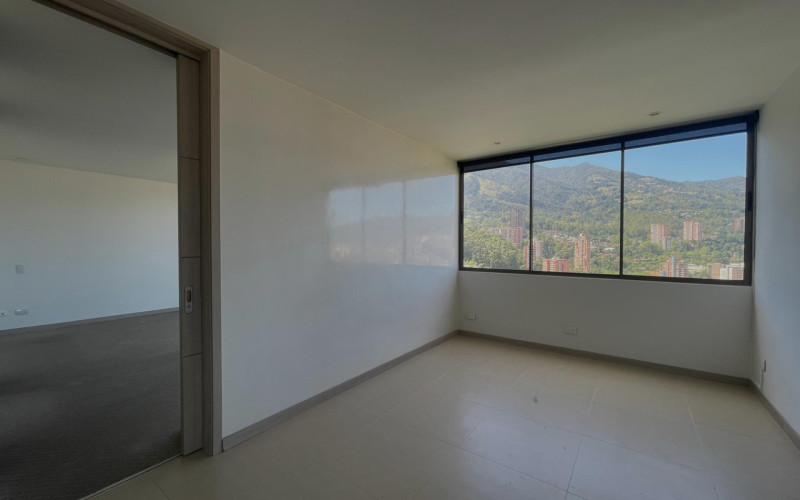 Apartamento en Medellín en Altos del Poblado