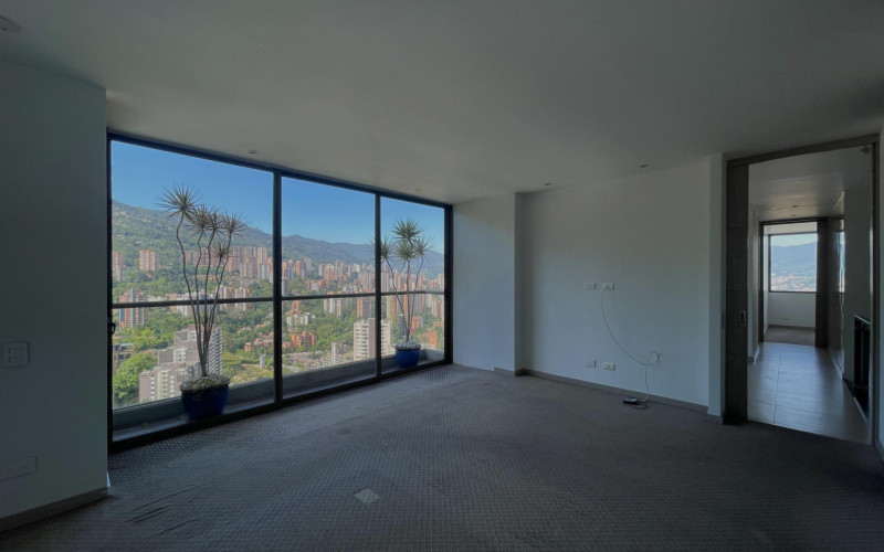 Apartamento en Medellín en Altos del Poblado