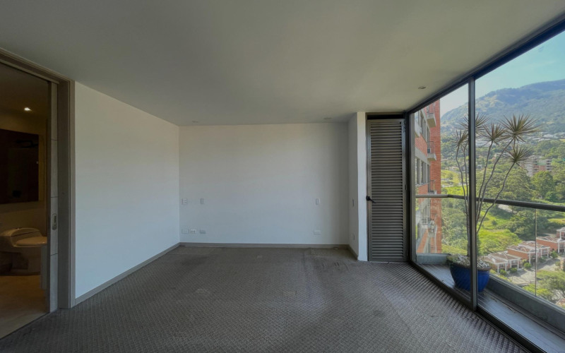 Apartamento en Medellín en Altos del Poblado