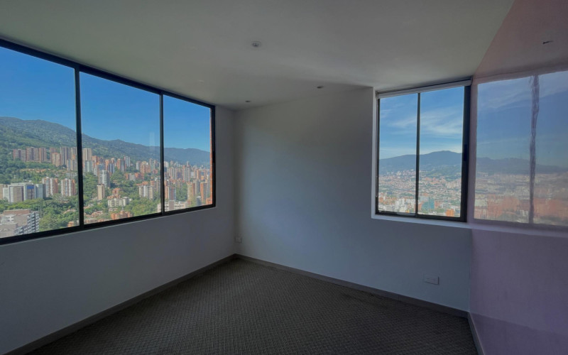 Apartamento en Medellín en Altos del Poblado