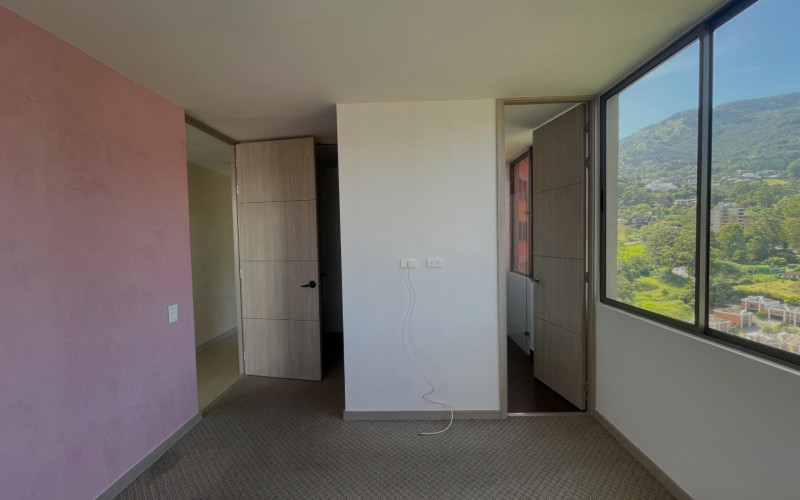 Apartamento en Medellín en Altos del Poblado