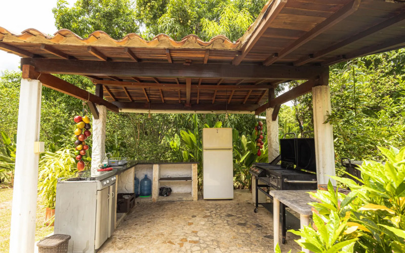 Country Estate for Sale in San Jeronimo Medellin | 3.1 Acre Flat Lot, Vacation Rental