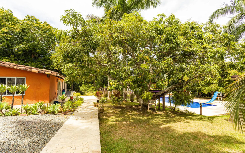 Country Estate for Sale in San Jeronimo Medellin | 3.1 Acre Flat Lot, Vacation Rental