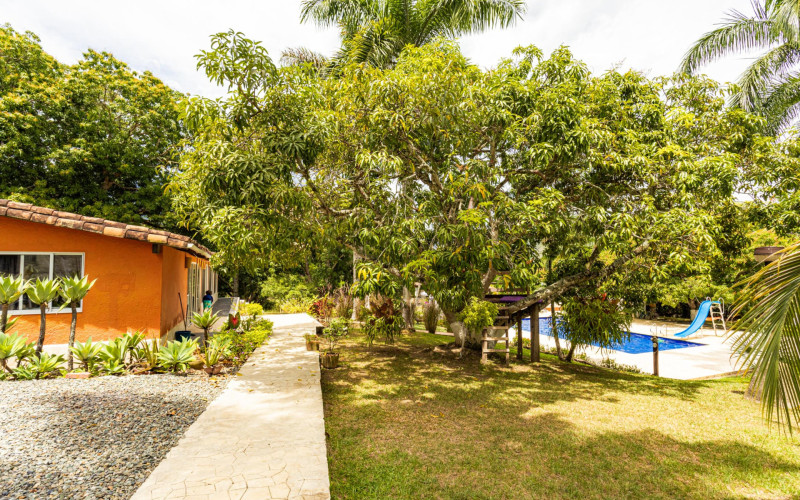Country Estate for Sale in San Jeronimo Medellin | 3.1 Acre Flat Lot, Vacation Rental 