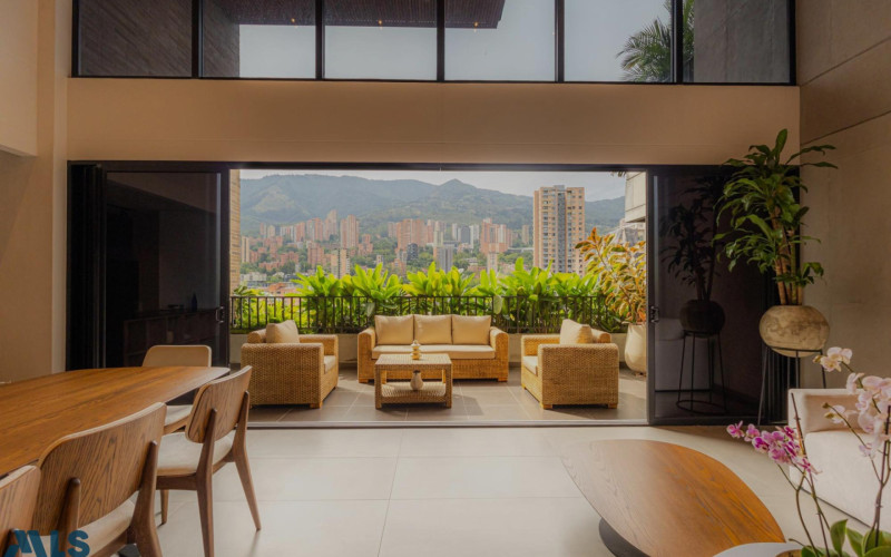 Apartamento en Medellín en Milla de oro