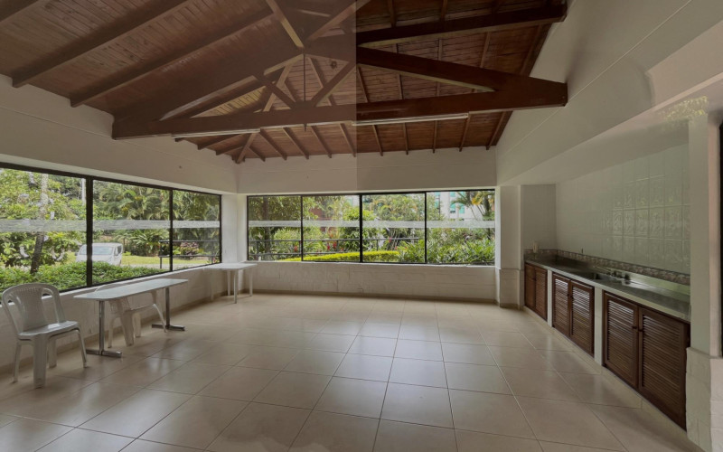 Apartamento en Medellín en Las Lomas Nº 1