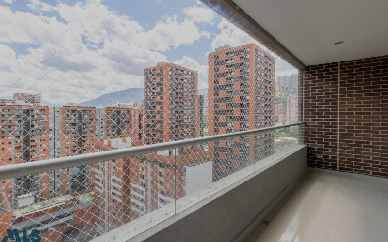 Apartamento en Medellín en Ciudad del Rio