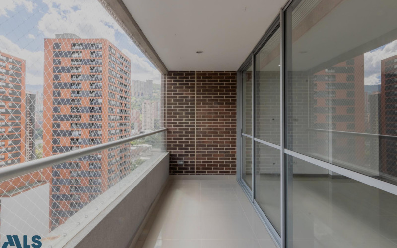 Apartamento en Medellín en Ciudad del Rio