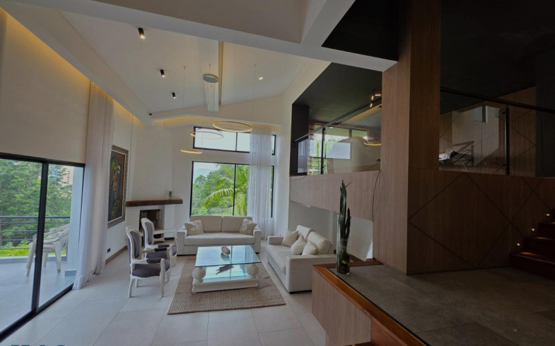 Casa en Medellín en Las Palmas