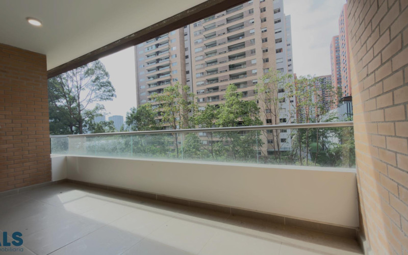 Apartamento en Medellín en Ciudad del Rio