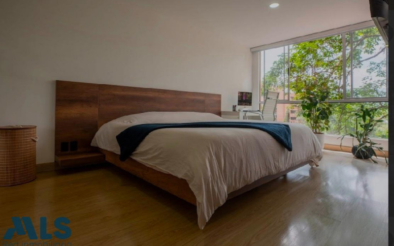 Apartamento en Medellín en Lalinde