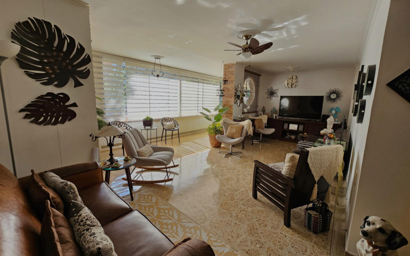 Apartamento en Medellín en Laureles