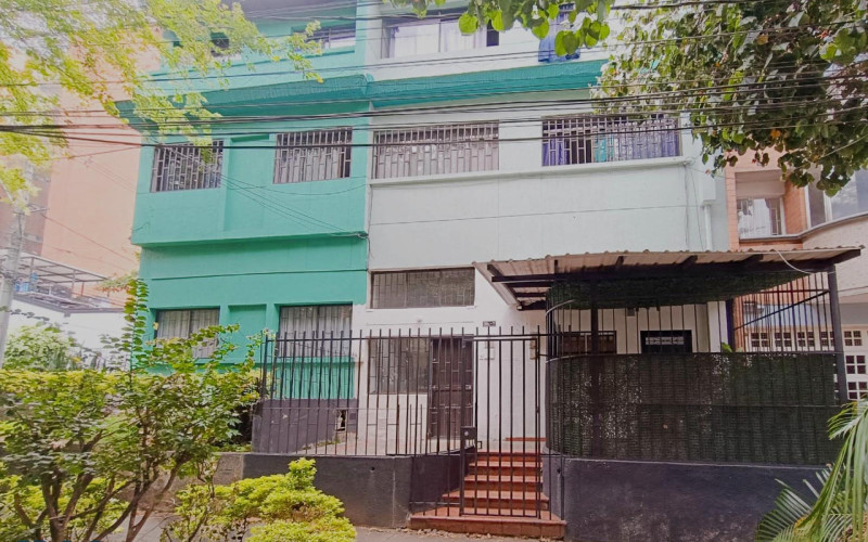 Apartamento en Medellín en Laureles