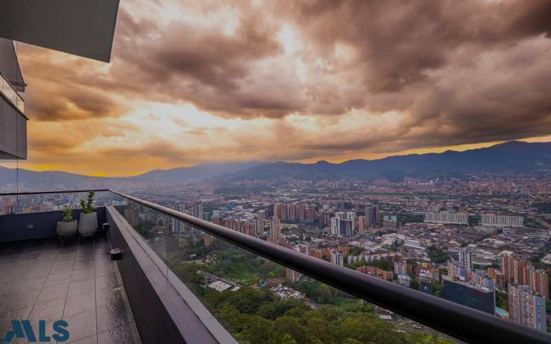 Apartamento en Medellín en Las Palmas