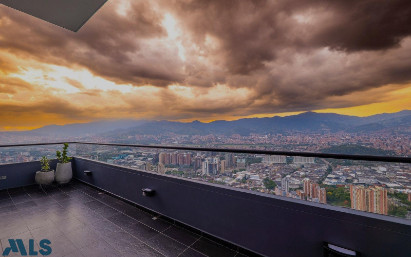 Apartamento en Medellín en Las Palmas
