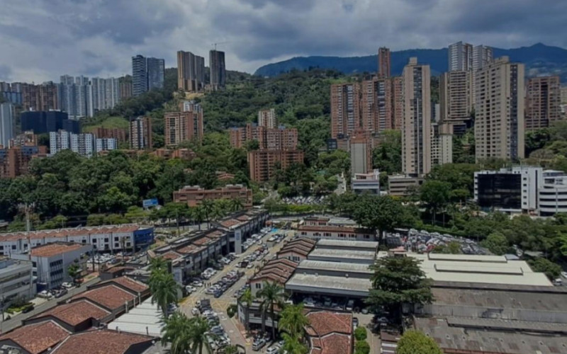 Apartamento en Medellín en Ciudad del Rio