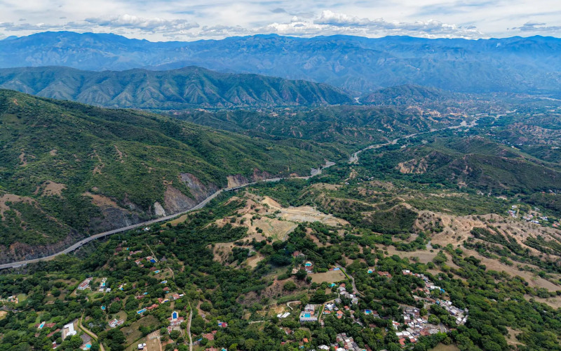 Country Estate for Sale in San Jeronimo Medellin | 3.1 Acre Flat Lot, Vacation Rental