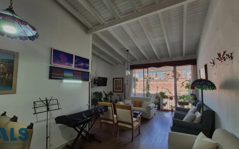 Apartamento en Medellín en Laureles