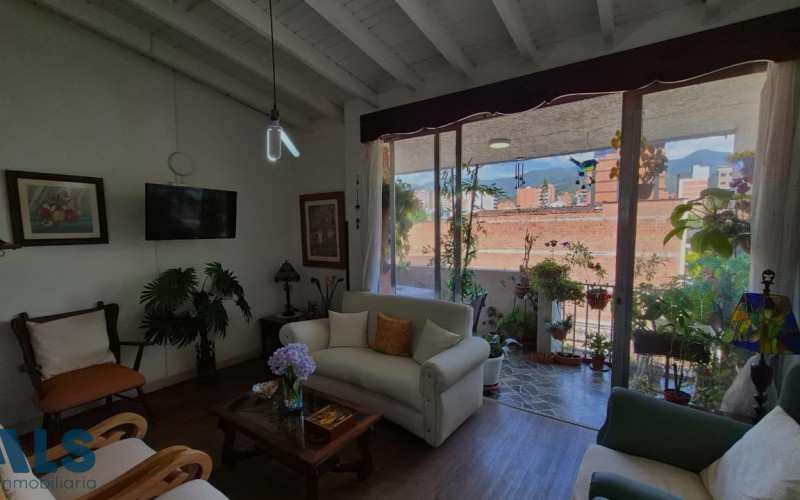 Apartamento en Medellín en Laureles