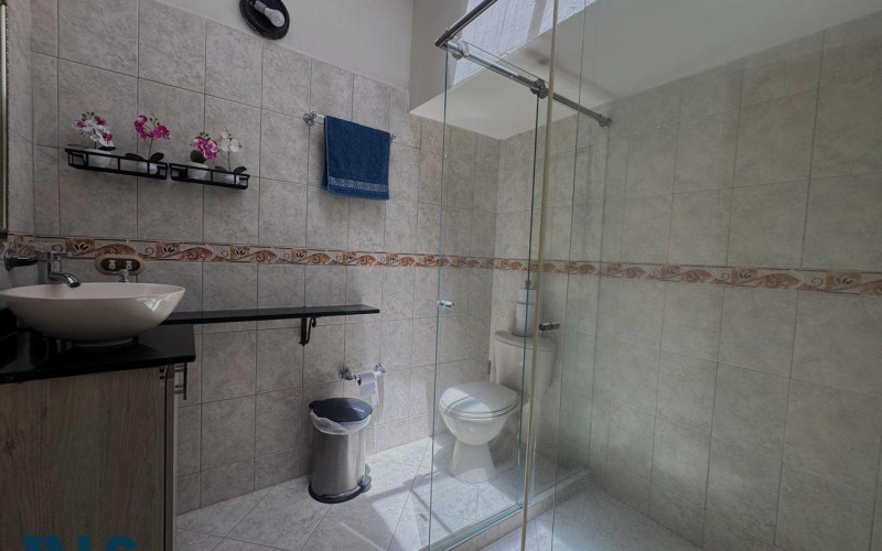 Casa en Envigado en Loma del Barro