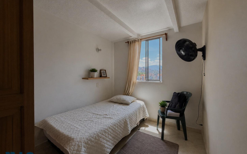 Apartamento en Medellín en Los Colores