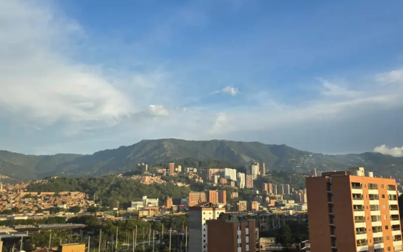 Luxury Duplex Penthouse for Sale in Laureles Conquistadores, Medellín | Private 360° Rooftop Terrace & Airbnb Approved