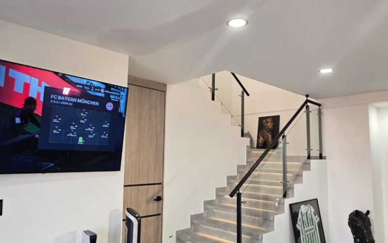 Luxury Duplex Penthouse for Sale in Laureles Conquistadores, Medellín | Private 360° Rooftop Terrace & Airbnb Approved