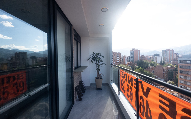 Luxury Duplex Penthouse for Sale in Laureles Conquistadores, Medellín | Private 360° Rooftop Terrace & Airbnb Approved
