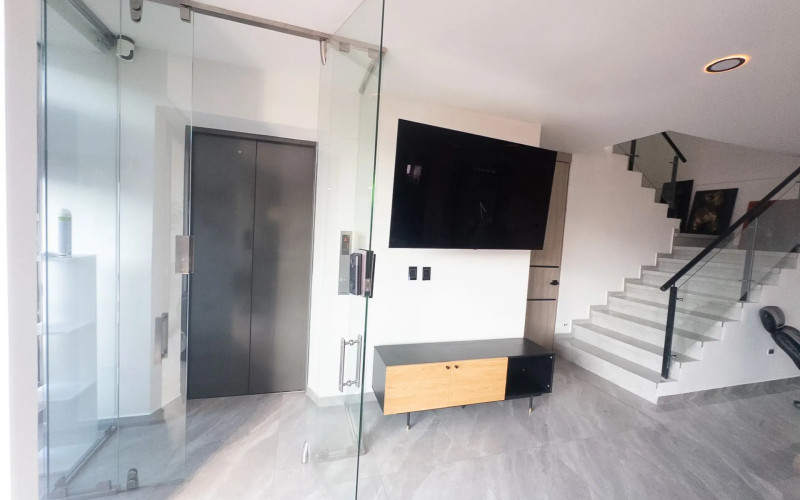 Luxury Duplex Penthouse for Sale in Laureles Conquistadores, Medellín | Private 360° Rooftop Terrace & Airbnb Approved