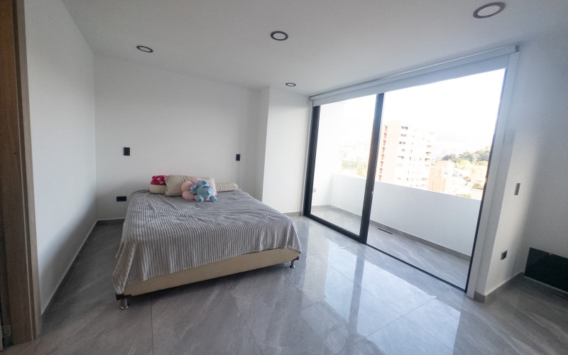 Luxury Duplex Penthouse for Sale in Laureles Conquistadores, Medellín | Private 360° Rooftop Terrace & Airbnb Approved