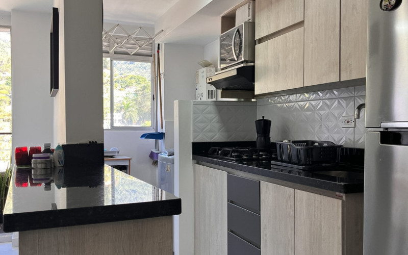 3-Bedroom Apartment for Sale in Copacabana (Porton del Norte) | Mountain View & Parking