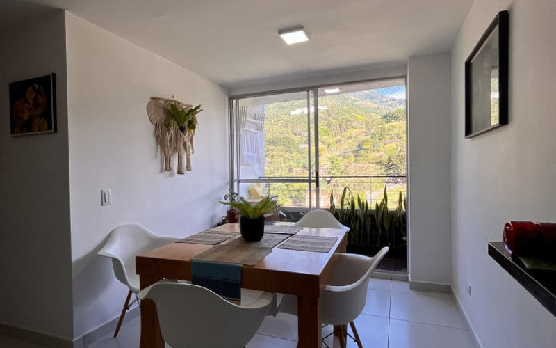 3-Bedroom Apartment for Sale in Copacabana (Porton del Norte) | Mountain View & Parking