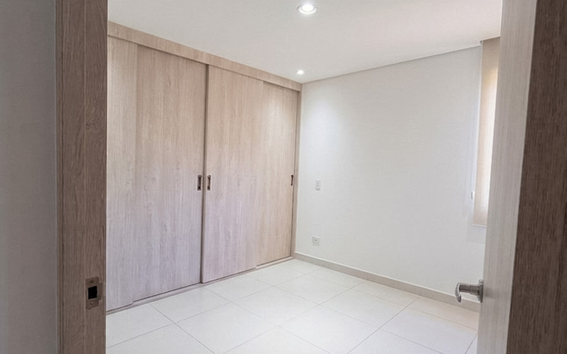 3-Bedroom Apartment for Sale in Copacabana (Porton del Norte) | Mountain View & Parking
