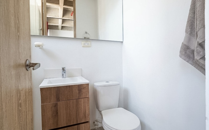 Modern Studio Apartment for Sale in Sabaneta | Las Vegas Ave Area - 10th Floor Mountain View