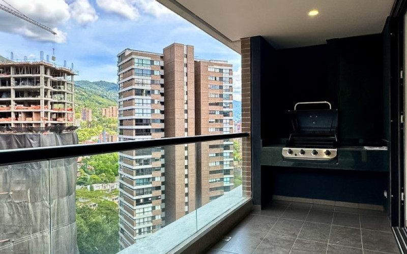 Brand New Luxury Apartment for Sale | Las Palmas, Medellin | 2 Bed, East View