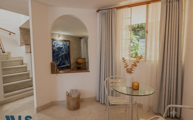 Casa en Envigado en Loma del Barro