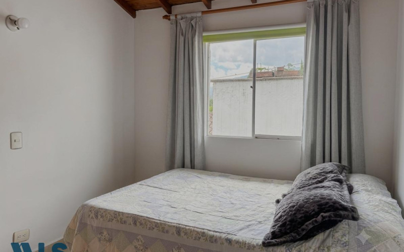 Casa en Envigado en Loma del Barro