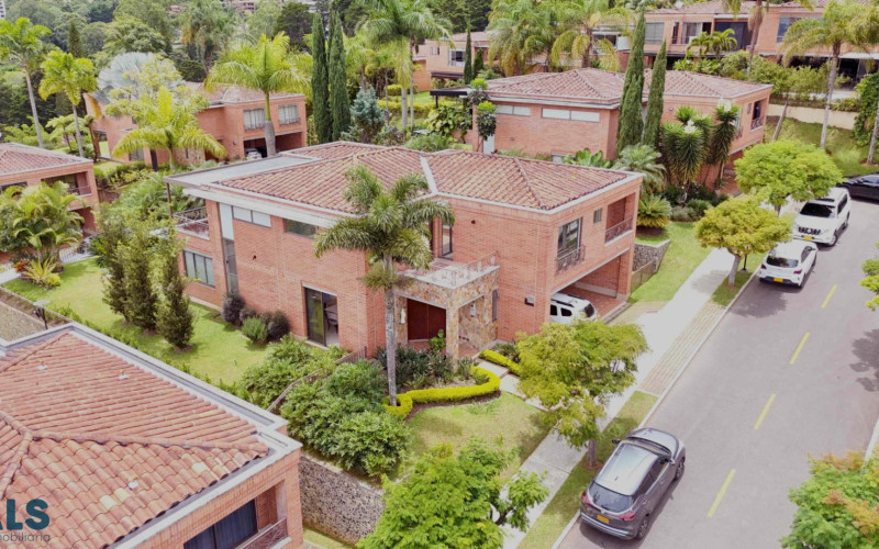 Casa en Medellín en El Poblado